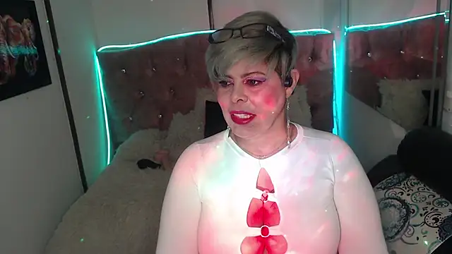 Grecia Horny online show from January 24, 2025, 9:06 am