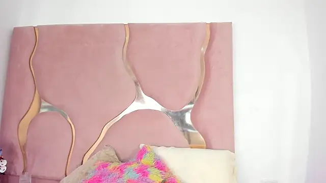 Sofia-candyht online show from April 4, 2026, 8:28 pm