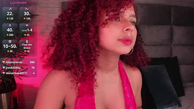 lara jones  online show from February 4, 2025, 9:49 am