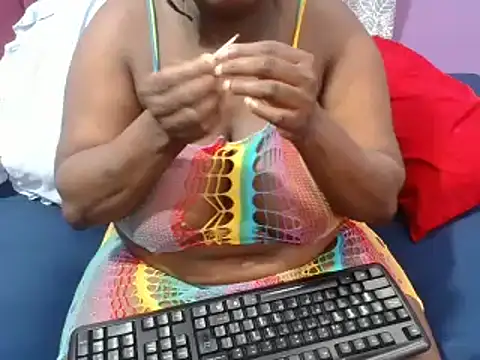 Snapshot of DARKGIANTMELANIN chatting on March 12, 2025, 5:28 pm DARKGIANTMELANIN online show from March 12, 2025, 5:28 pm