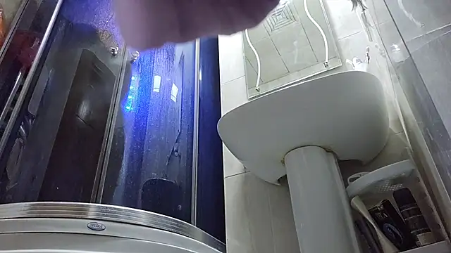 AlejandraDelaney online show from December 5, 2024, 11:51 pm