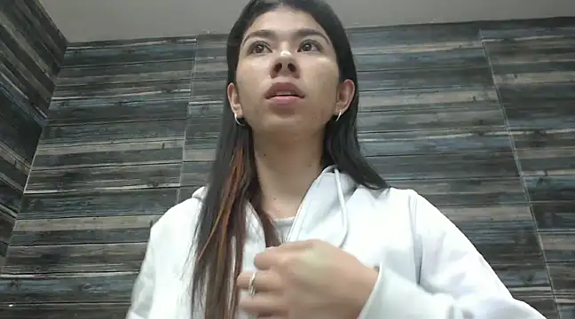 Snapshot of nahomibecker chatting on February 10, 2025, 12:08 pm nahomibecker online show from February 10, 2025, 12:08 pm