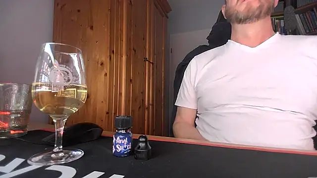 Tom PP cgn online show from April 6, 2026, 4:21 am