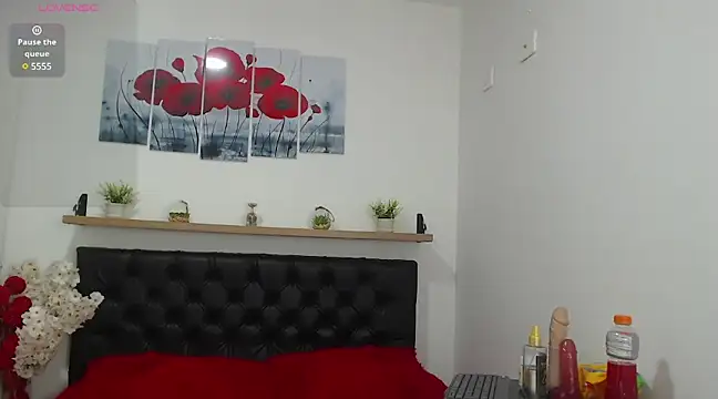 lily f00x online show from January 12, 2025, 2:03 am