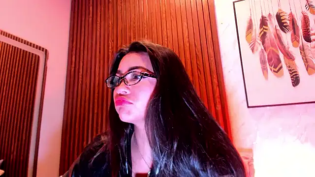 KimDevinne online show from February 26, 2026, 2:54 am