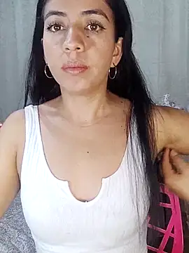 anngela01 online show from December 3, 2024, 5:42 am