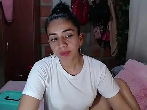 anngela01 online show from January 20, 2025, 9:11 pm