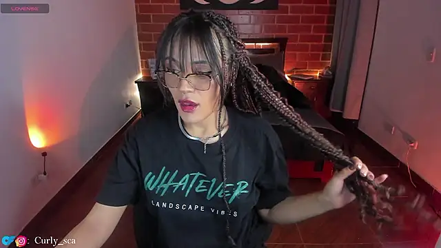 Snapshot of Scarlett_Vela13 chatting on February 21, 2026, 11:50 pm Scarlett Vela13 online show from February 21, 2026, 11:50 pm