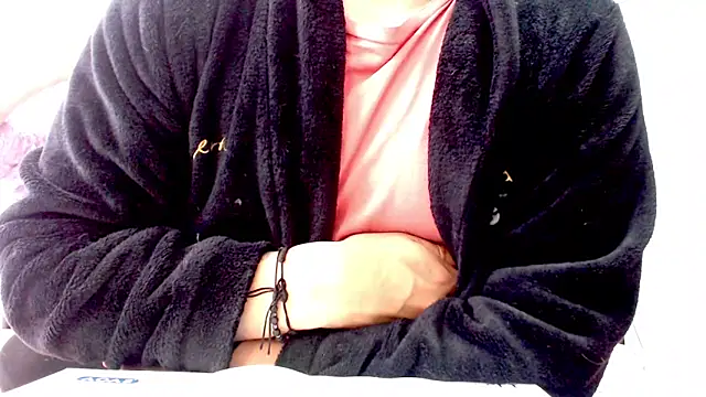 Aurora blossom   online show from November 25, 2025, 9:59 pm