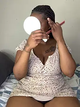 ThickPearlx23 online show from June 27, 2026, 9:09 pm