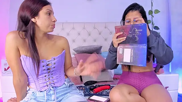 Luci And Sofi online show from March 7, 2025, 2:34 pm