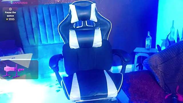 PervertedMature online show from March 29, 2026, 3:39 am