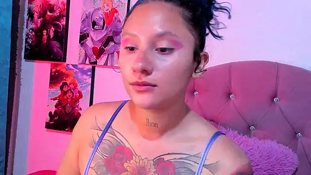 Mila nixon02 online show from April 19, 2026, 3:28 am