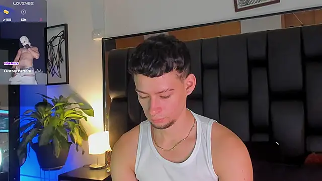 JadeSmiith  online show from October 11, 2025, 10:19 pm