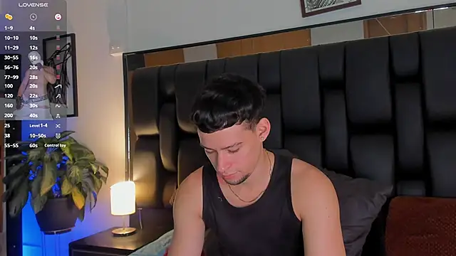 JadeSmiith  online show from October 23, 2025, 10:30 pm