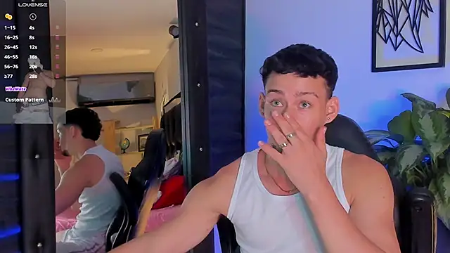 JadeSmiith  online show from November 6, 2025, 10:32 pm