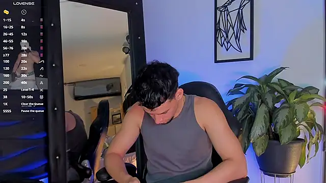 JadeSmiith  online show from November 19, 2025, 10:10 pm