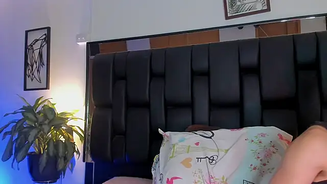 JadeSmiith  online show from November 27, 2025, 10:34 pm