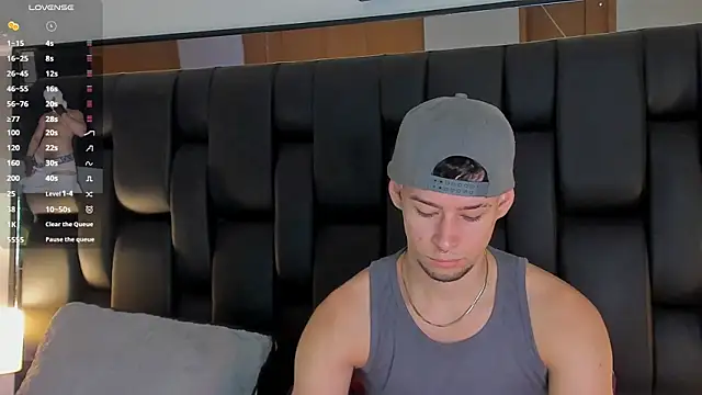 JadeSmiith  online show from January 8, 2026, 10:01 pm