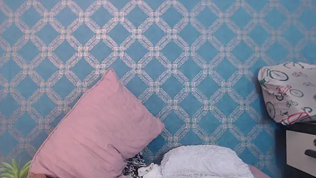 violeta cute18 online show from January 24, 2025, 10:51 pm