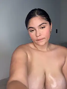 Snapshot of Sarasweet_sex chatting on April 28, 2026, 2:27 am Sarasweet sex online show from April 28, 2026, 2:27 am