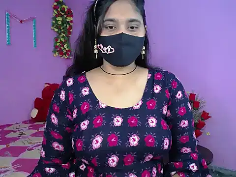 Snapshot of Hot_Maleka chatting on February 6, 2026, 4:32 pm Hot Maleka online show from February 6, 2026, 4:32 pm