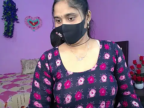 Snapshot of Hot_Maleka chatting on March 6, 2026, 4:25 pm Hot Maleka online show from March 6, 2026, 4:25 pm