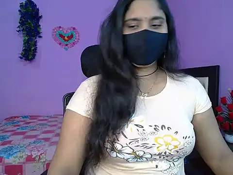 Snapshot of Hot_Maleka chatting on April 12, 2026, 5:07 pm Hot Maleka online show from April 12, 2026, 5:07 pm