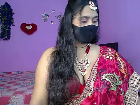 Snapshot of Hot_Maleka chatting on May 8, 2026, 4:45 pm Hot Maleka online show from May 8, 2026, 4:45 pm
