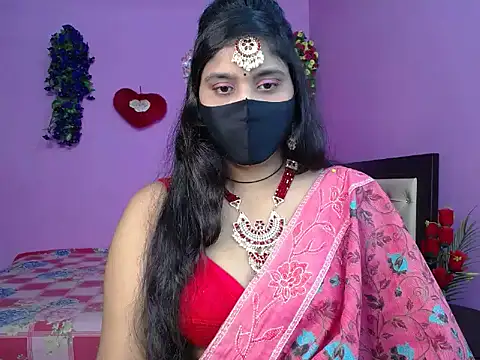 Snapshot of Hot_Maleka chatting on May 18, 2026, 4:46 pm Hot Maleka online show from May 18, 2026, 4:46 pm
