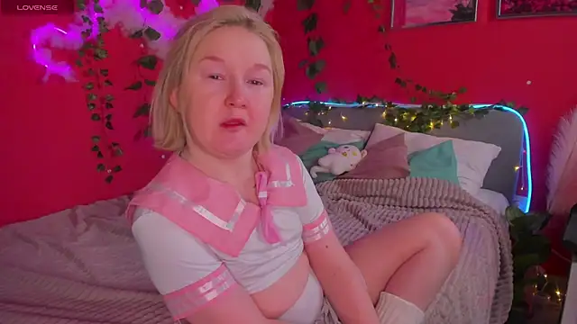 Sara Robinson online show from March 9, 2026, 2:59 am