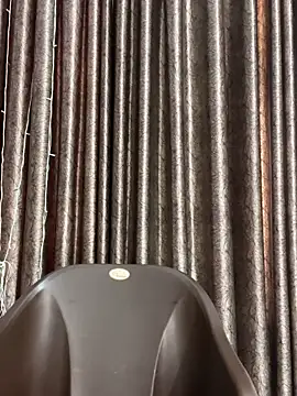 Sexo shivani online show from December 21, 2025, 9:27 am