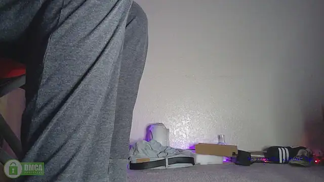 Snapshot of SlammyDjr chatting on February 17, 2025, 5:53 pm SlammyDjr online show from February 17, 2025, 5:53 pm