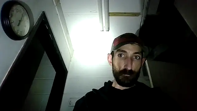 Snapshot of SlammyDjr chatting on November 28, 2025, 1:58 pm SlammyDjr online show from November 28, 2025, 1:58 pm