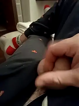 Loveepussyy online show from October 29, 2025, 6:42 pm