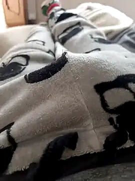 Loveepussyy online show from November 6, 2025, 12:17 pm