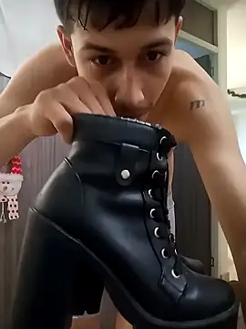 Dangerouspassion777 online show from December 14, 2024, 4:20 pm