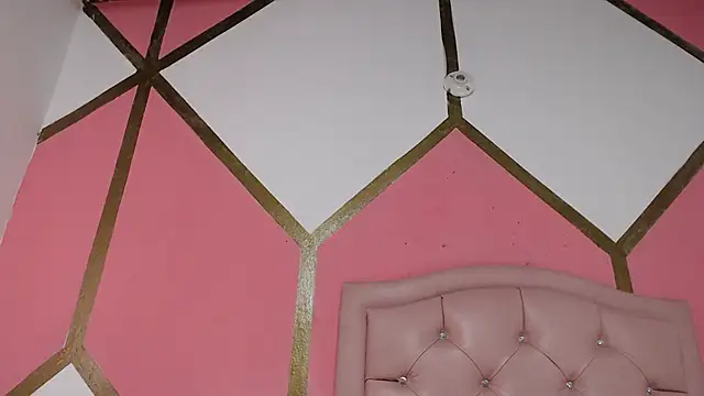 Vicky Love  online show from February 11, 2025, 4:56 pm