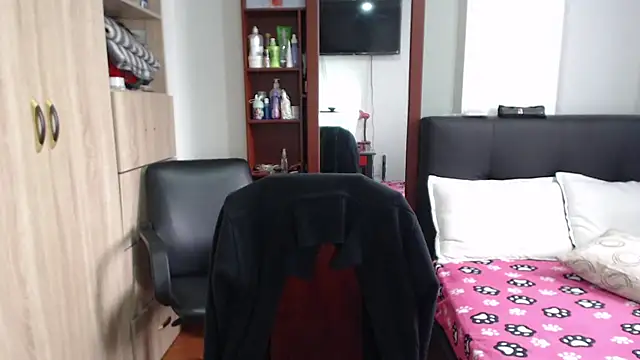 miia-big1boobs  online show from March 5, 2025, 6:34 pm