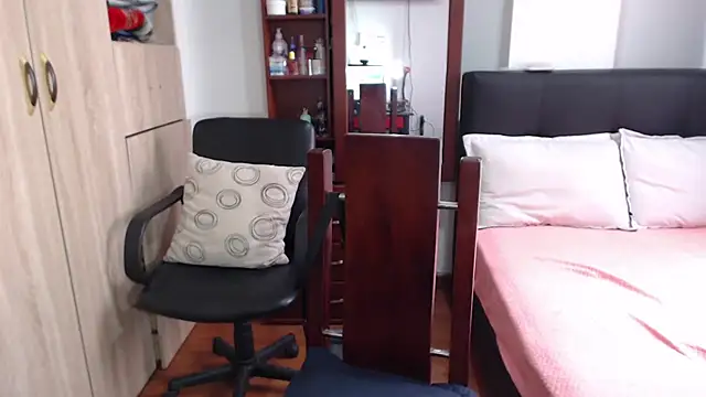 miia-big1boobs  online show from March 18, 2025, 5:21 pm