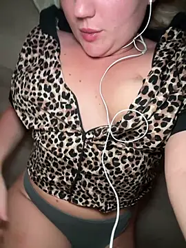 scarletseduction  online show from May 26, 2026, 12:17 am