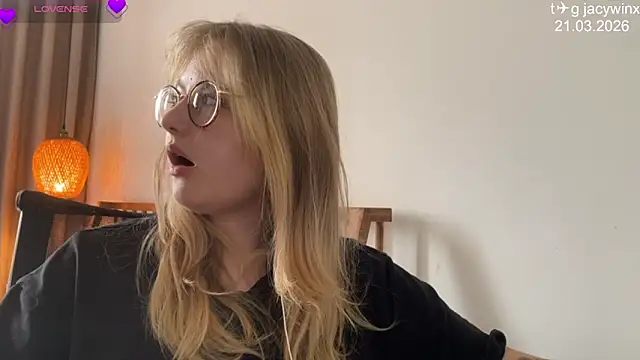 JacyWinslat online show from March 21, 2026, 12:26 am