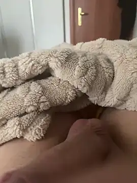 paolone79037 online show from April 2, 2026, 3:31 pm