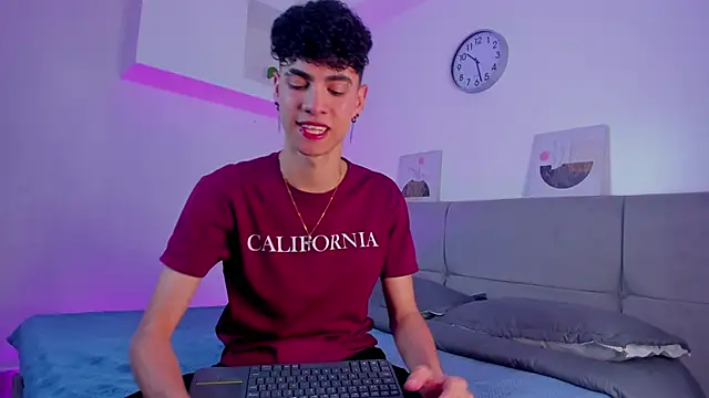 NeoRaptis online show from December 27, 2024, 7:57 pm