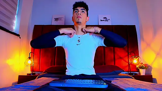 NeoRaptis online show from September 22, 2025, 8:22 pm