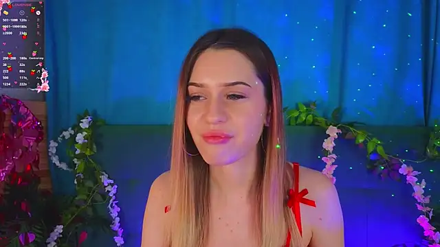 Snapshot of AlinaWalters chatting on February 21, 2026, 8:43 pm AlinaWalters online show from February 21, 2026, 8:43 pm