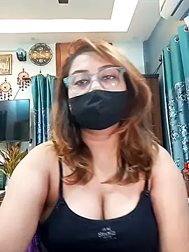 Cute-mona online show from December 2, 2025, 10:20 am