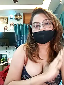 Cute-mona online show from December 20, 2025, 8:05 pm