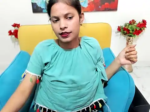 evaaelfiee online show from March 28, 2026, 6:35 am