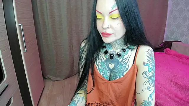 Megan Black Moon online show from November 15, 2025, 11:07 am